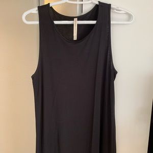 Aritzia Babaton Evalina Dress